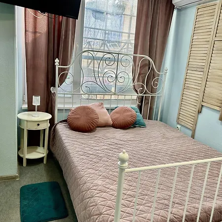 Happy Opera-3 Guest house